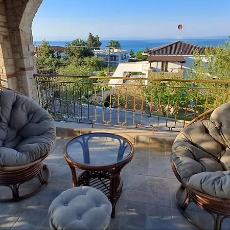 Helga Exotic Lejlighedshotel 4*