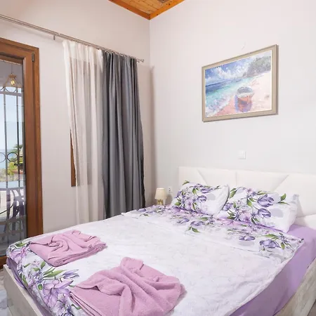 Lejlighedshotel Helga Exotic