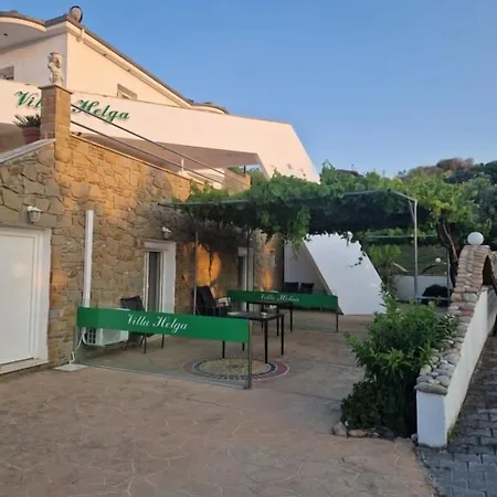 Lejlighedshotel Helga Exotic Pefkochori