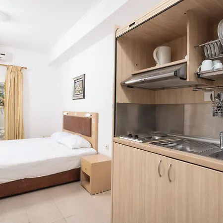 Lejlighedshotel Helga Exotic Pefkochori