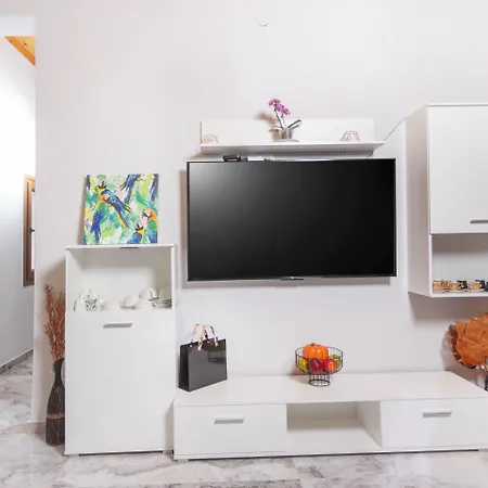 מלון דירות Helga Exotic