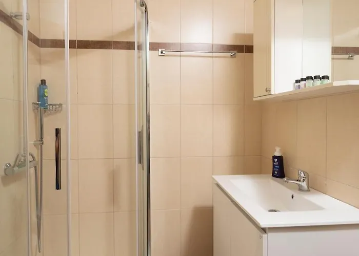 Helga Exotic 公寓式酒店 4*