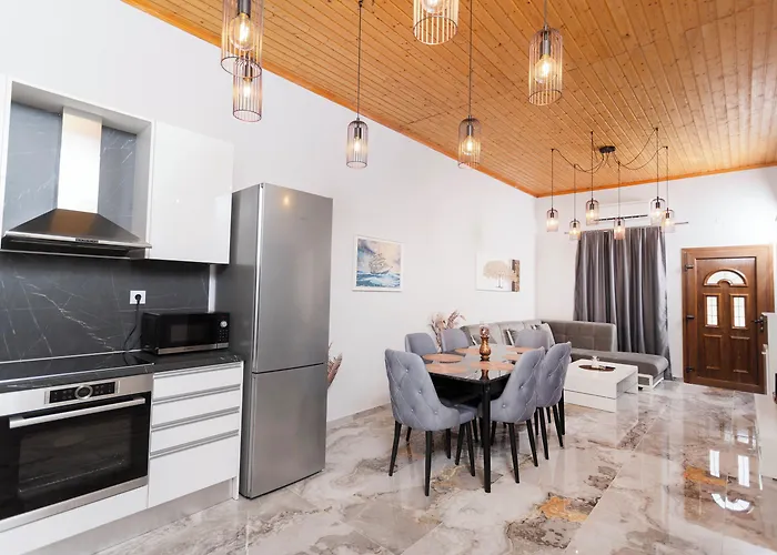 公寓式酒店 Helga Exotic 4*