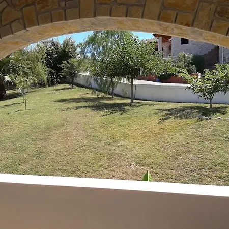 Helga Exotic 아파트호텔