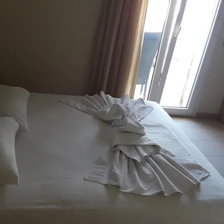 Helga Exotic Aparthotel Pefkochori