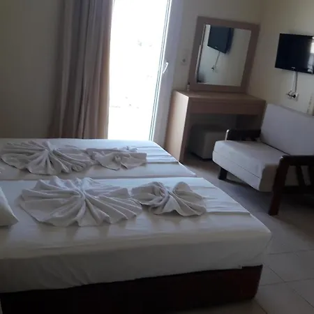 Helga Exotic Aparthotel Pefkochori