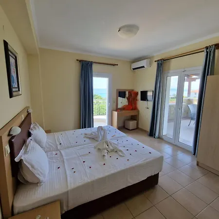 Helga Exotic Aparthotel Pefkochori