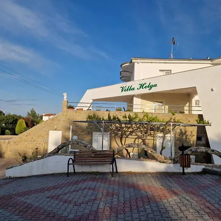 Helga Exotic Aparthotel 4*