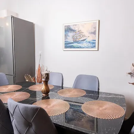 Helga Exotic Pefkochori