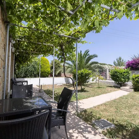 Helga Exotic 아파트호텔