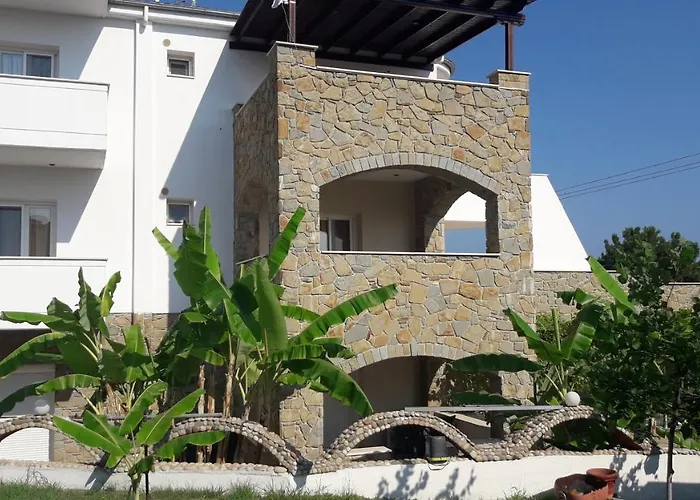 Helga Exotic Apart-hotel Pefkochori