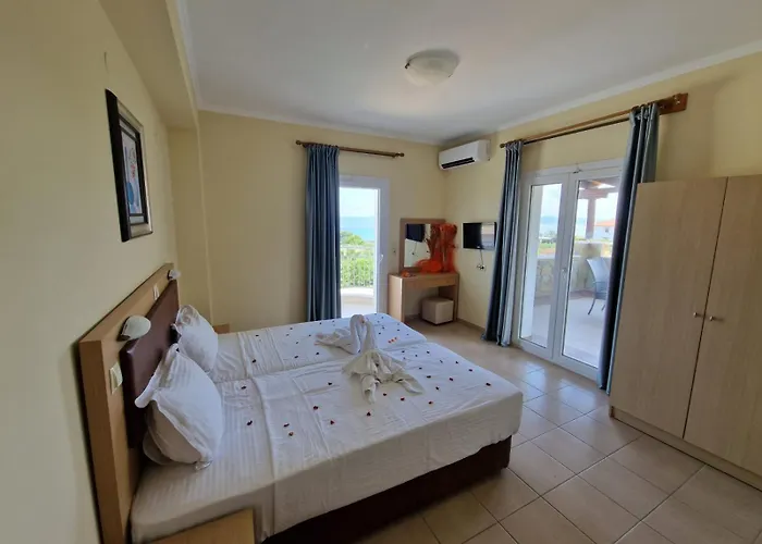 Helga Exotic Apart-hotel Pefkochori