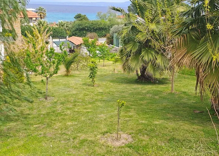 Apart-hotel Helga Exotic Pefkochori