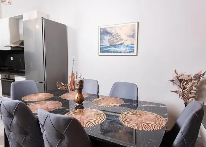 Helga Exotic Pefkochori