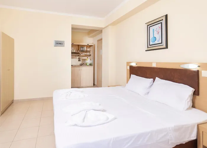 Helga Exotic Pefkochori