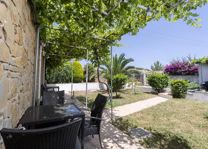 Helga Exotic Apart-hotel