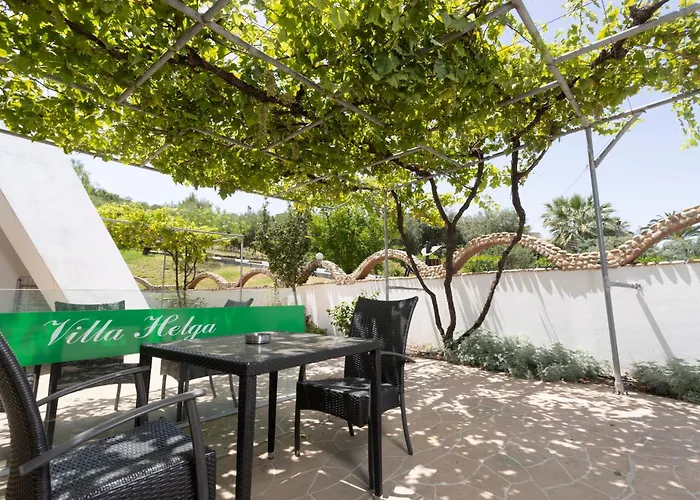 Helga Exotic Pefkochori