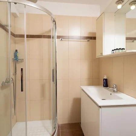 Helga Exotic Apartahotel 4*